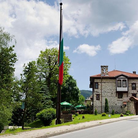 Petko Takov'S House Hotel Smolyan Exterior photo